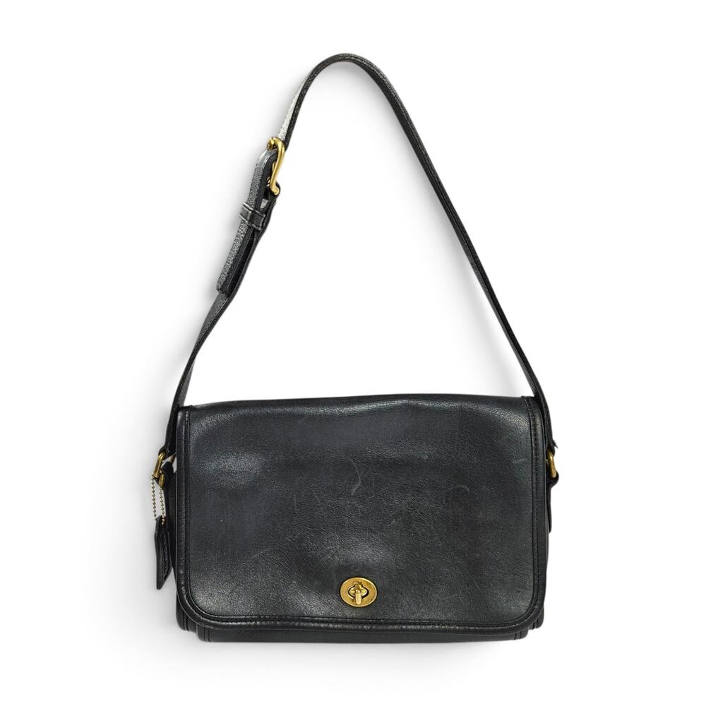 Vintage Coach Shoulder Bag Black 90's Tunlock Detail